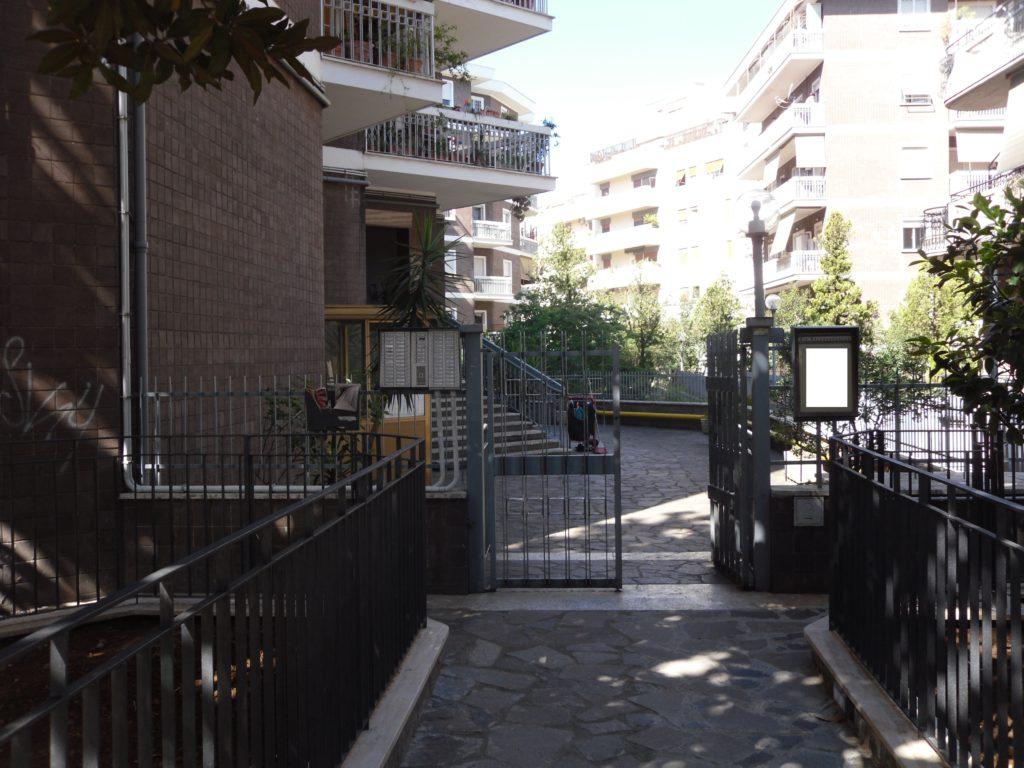 Roma – Conca D’Oro – Ampio Appartamento Terrazzatissimo - Foto 3